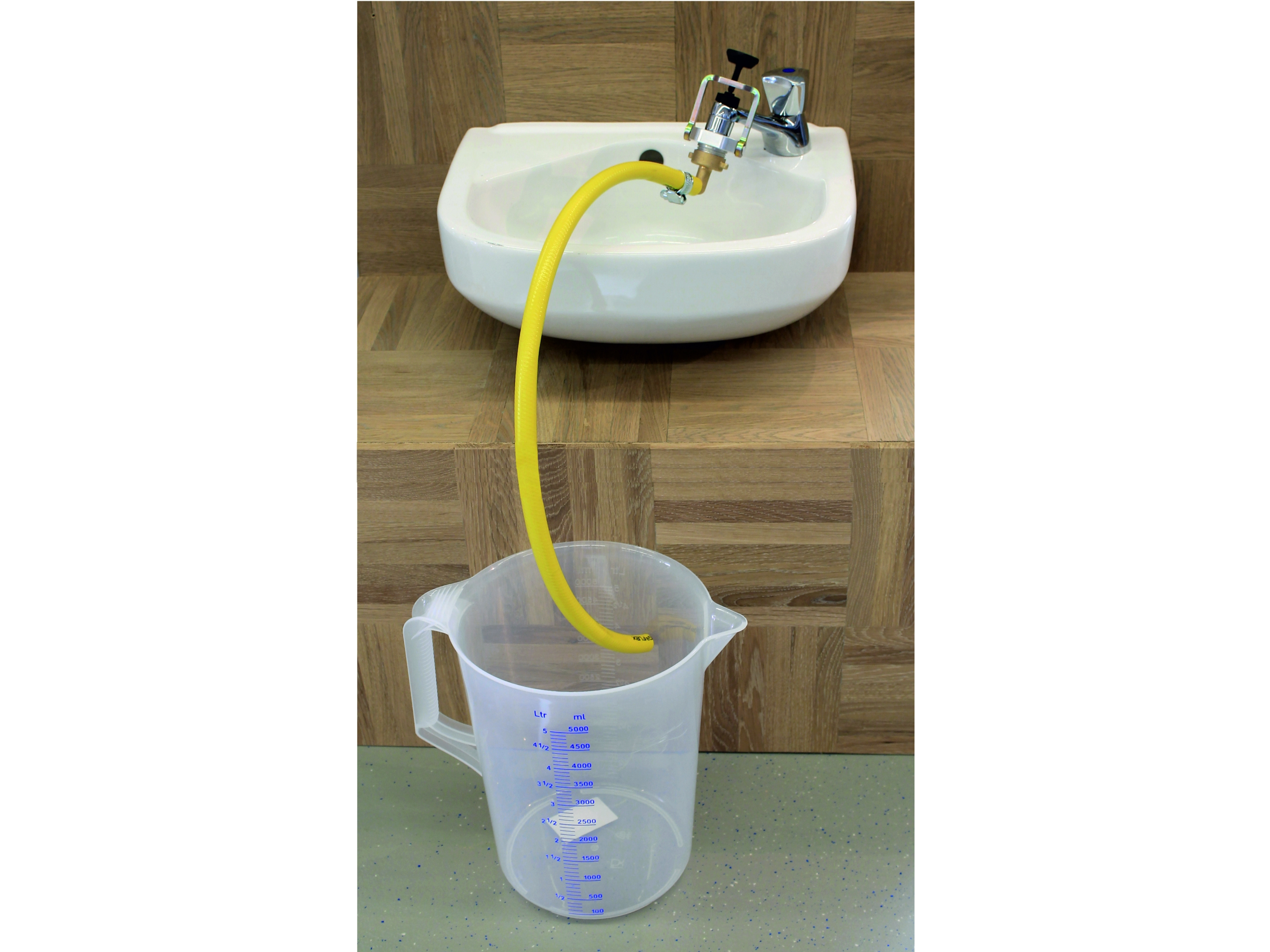 In Anwendung: Aquafox-Zubehör- Schlauchstück komplett